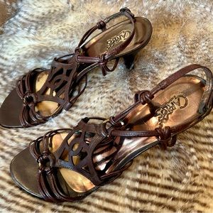 Women’s Shoe. Brand Carlos, size 9, brown, 3 inch heel